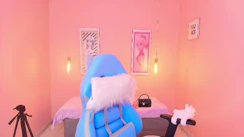 milu_carbajal_x online show from February 2026 04:40:02 AM