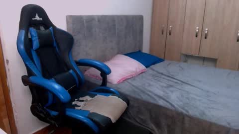 miluu_444 online show from May 2026 12:30:02 AM