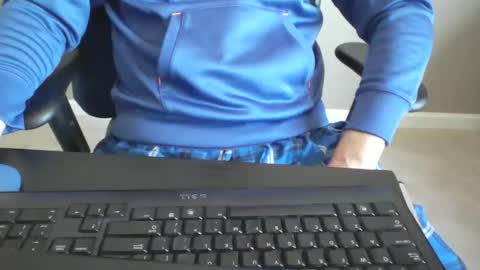 milwaukeebadger24 online show from January 2026 07:45:01 PM