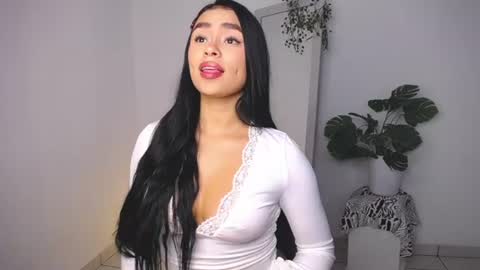 Snapshot of mily_ortiz chatting on July 2026 02:42:02 PM Mily Ortiz online show from July 2026 02:42:02 PM