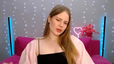 Kelly online show from February 2025 05:38:02 PM