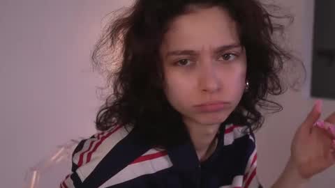  IRIS  online show from December 2025 08:23:01 AM