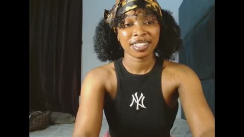 mimi online show from November 2025 08:14:01 PM