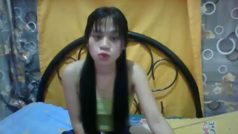 mimiyolove online show from February 2025 05:43:01 PM