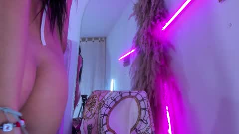 Snapshot of minari_ chatting on February 2026 11:17:01 PM minari_ online show from February 2026 11:17:01 PM