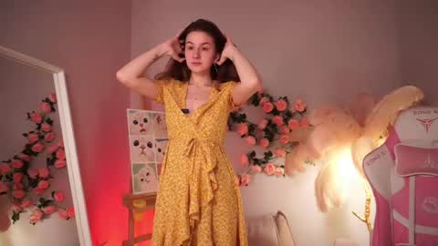 Frances  Next streams Thu Fri Sat 8am -  4pm GMT3 online show from April 2026 06:03:01 AM