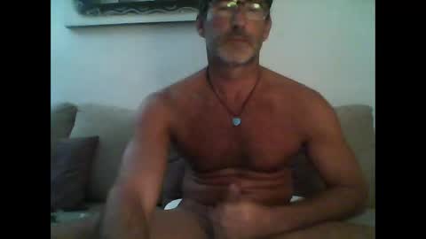 Snapshot of mindthestep chatting on January 2025 01:50:01 AM MIND online show from January 2025 01:50:01 AM