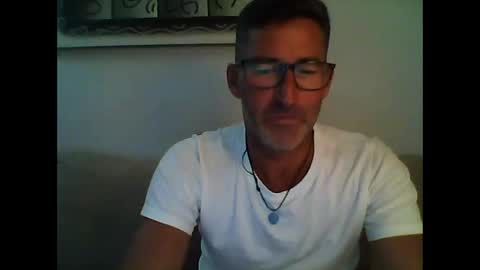 Snapshot of mindthestep chatting on January 2025 11:32:01 PM MIND online show from January 2025 11:32:01 PM