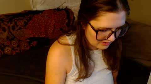 Mindy online show from April 2026 09:04:02 PM