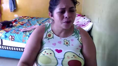 Snapshot of minnie_bbw69 chatting on December 2025 02:45:02 PM Andrea online show from December 2025 02:45:02 PM