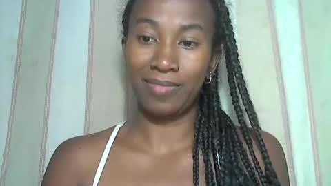 Snapshot of minouch211907 chatting on February 2026 06:28:02 PM minouch211907 online show from February 2026 06:28:02 PM