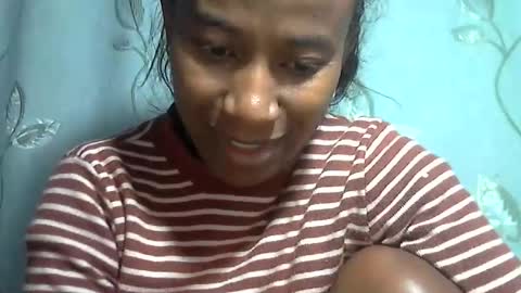 Snapshot of minouch211907 chatting on March 2026 02:17:02 AM minouch211907 online show from March 2026 02:17:02 AM