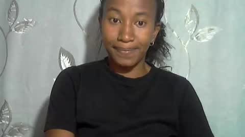 Snapshot of minouch211907 chatting on March 2026 02:37:02 AM minouch211907 online show from March 2026 02:37:02 AM