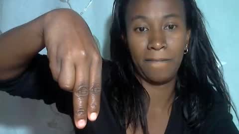 Snapshot of minouch211907 chatting on April 2026 02:36:01 PM minouch211907 online show from April 2026 02:36:01 PM