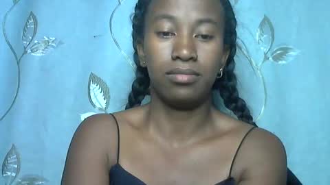 Snapshot of minouch211907 chatting on April 2026 10:45:02 PM minouch211907 online show from April 2026 10:45:02 PM