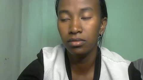 Snapshot of minouch211907 chatting on May 2026 02:51:02 AM minouch211907 online show from May 2026 02:51:02 AM