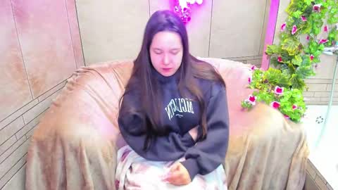 Mira online show from February 2025 02:28:01 AM