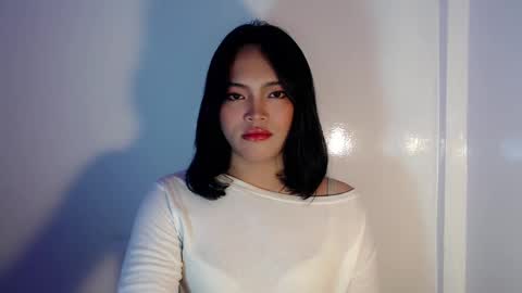 Mira Bella online show from February 2025 05:07:02 PM