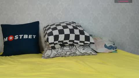 mira_one_ online show from December 2024 10:45:02 AM