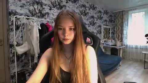 Snapshot of mira_princess chatting on July 2026 11:35:01 AM MIRAcle online show from July 2026 11:35:01 AM