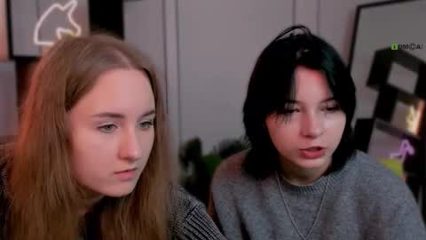 Snapshot of miraella chatting on October 2025 08:46:02 AM Mira online show from October 2025 08:46:02 AM