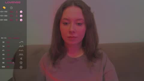 Kira online show from October 2025 01:22:01 PM