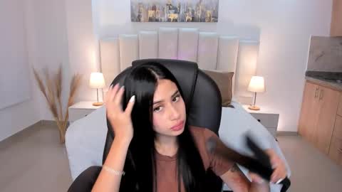 miranda_crawfor online show from October 2025 12:12:02 PM