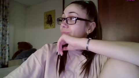 Snapshot of miranda_wish chatting on February 2025 01:05:01 PM MIRANDA online show from February 2025 01:05:01 PM