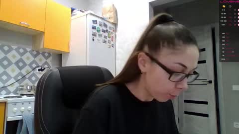 MIRANDA online show from November 2025 09:06:02 AM