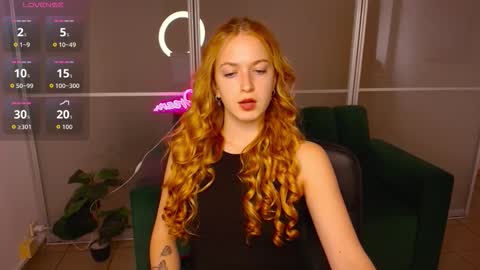 Snapshot of mirandamayers chatting on October 2025 11:40:01 AM MirandaMayers online show from October 2025 11:40:01 AM