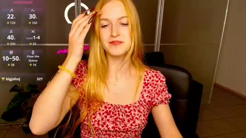 Snapshot of mirandamayers chatting on October 2025 05:43:02 AM MirandaMayers online show from October 2025 05:43:02 AM