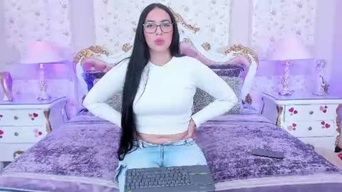 Snapshot of mirandanoah chatting on June 2026 12:41:02 PM mirandanoah online show from June 2026 12:41:02 PM