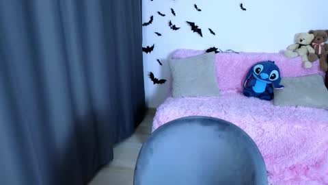 miraraid online show from November 2025 10:43:02 PM