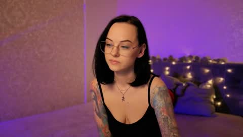 MiraSkyy online show from April 2026 05:24:02 PM