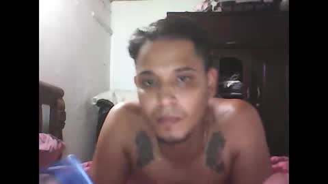 mirenito_ online show from April 2026 07:18:02 PM