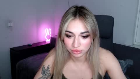 Snapshot of miri07 chatting on April 2026 06:13:02 PM miri07 online show from April 2026 06:13:02 PM