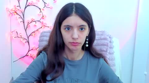 Snapshot of miri_miss chatting on April 2026 11:41:02 AM Miri online show from April 2026 11:41:02 AM