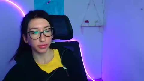 Mariam online show from November 2025 12:37:02 PM