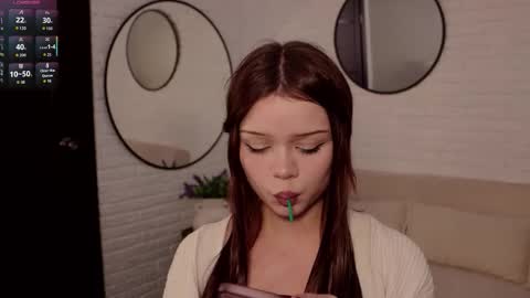 Miroslava online show from November 2025 10:48:02 AM