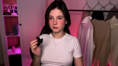 Mira online show from February 2025 02:26:01 AM