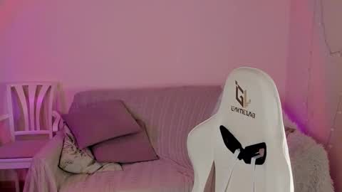 Snapshot of mish_ka3 chatting on February 2026 05:38:01 PM Misha online show from February 2026 05:38:01 PM