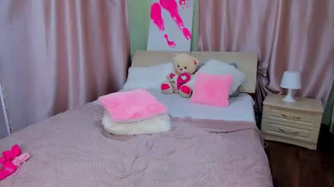 mishapallmer online show from July 2026 04:19:01 AM