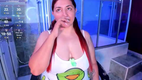 Mishell online show from October 2025 01:42:02 PM