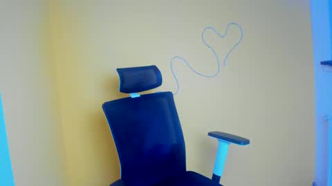 Mishelle online show from March 2026 12:56:02 PM