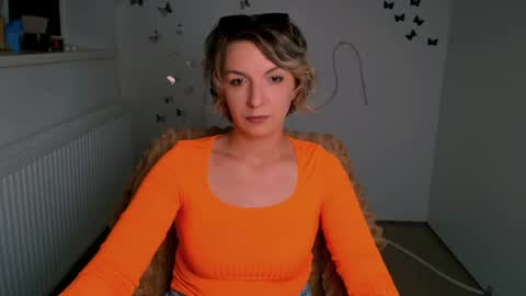 Snapshot of mishelle_blondie chatting on June 2026 11:56:02 AM Mishelle online show from June 2026 11:56:02 AM
