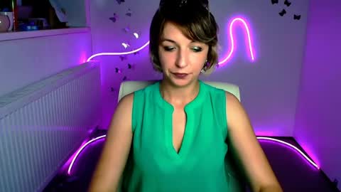 Snapshot of mishelle_blondie chatting on July 2026 05:46:02 AM Mishelle online show from July 2026 05:46:02 AM