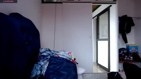 Snapshot of misnicol chatting on April 2026 04:22:01 PM Nicol online show from April 2026 04:22:01 PM