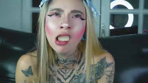 miss___angel online show from March 2026 10:45:02 AM