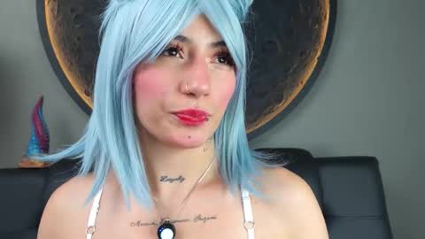 Charlotte online show from December 2025 01:39:01 PM