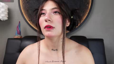 Snapshot of miss___charlotte chatting on May 2026 06:06:01 PM Charlotte online show from May 2026 06:06:01 PM